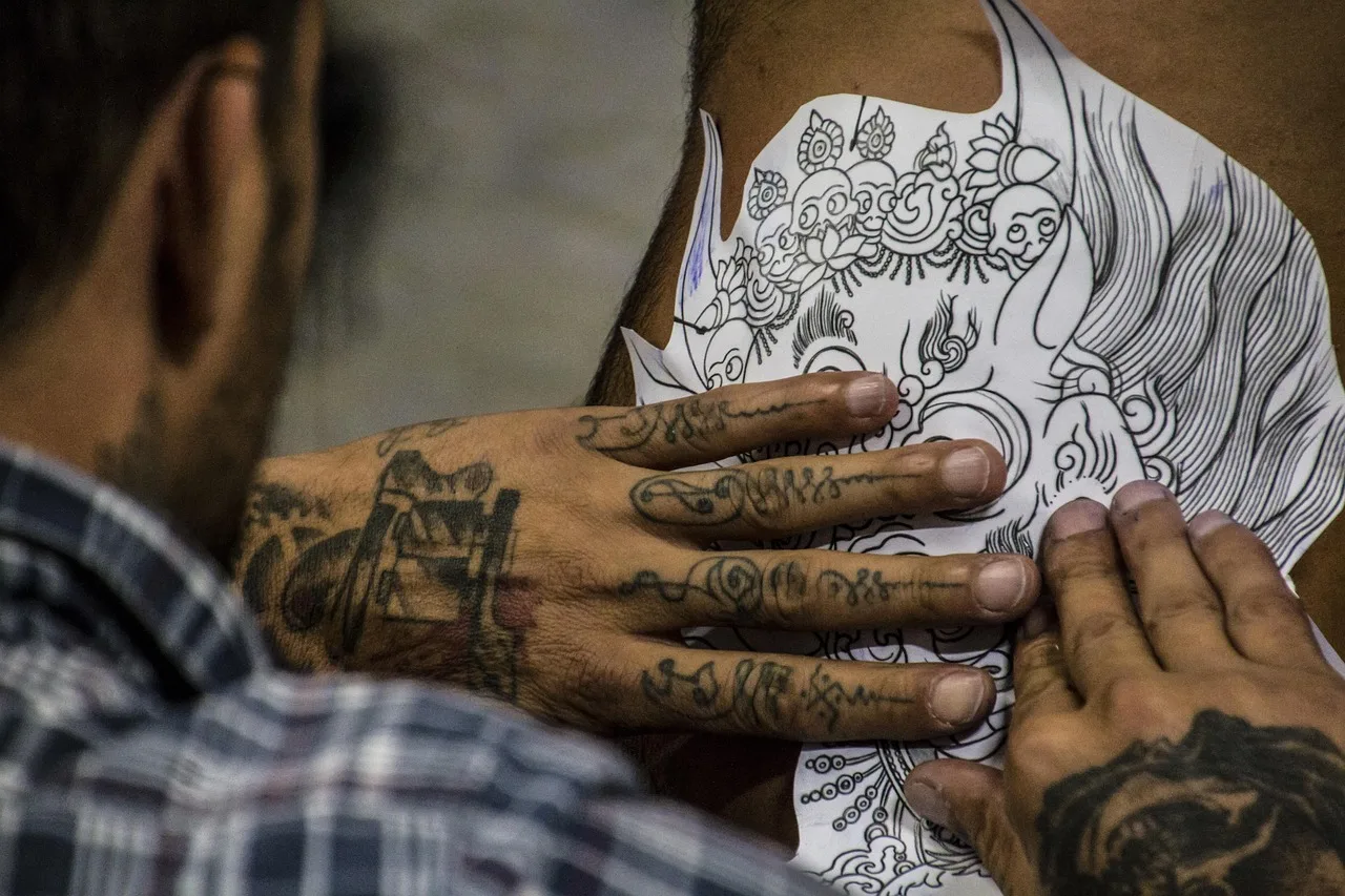 tattoo, tattoo artist, body drawing, drawing, body, artist, skin, professional, master, hand, creative, create, work, client, creativity, tattoo, tattoo, tattoo artist, tattoo artist, tattoo artist, tattoo artist, tattoo artist. How to package tattoo studio services: the terms to put in writing
